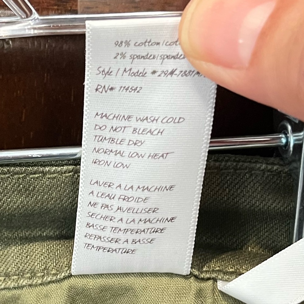 Blank NYC Olive Jean Shorts Sz. M - Picture 9 of 9